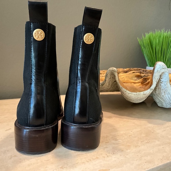 TORY BURCH CHELSEA BOOT - Picture 6 of 6